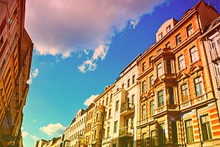 基金投资为何屡屡“跑偏”？业绩比较基准亟待改进